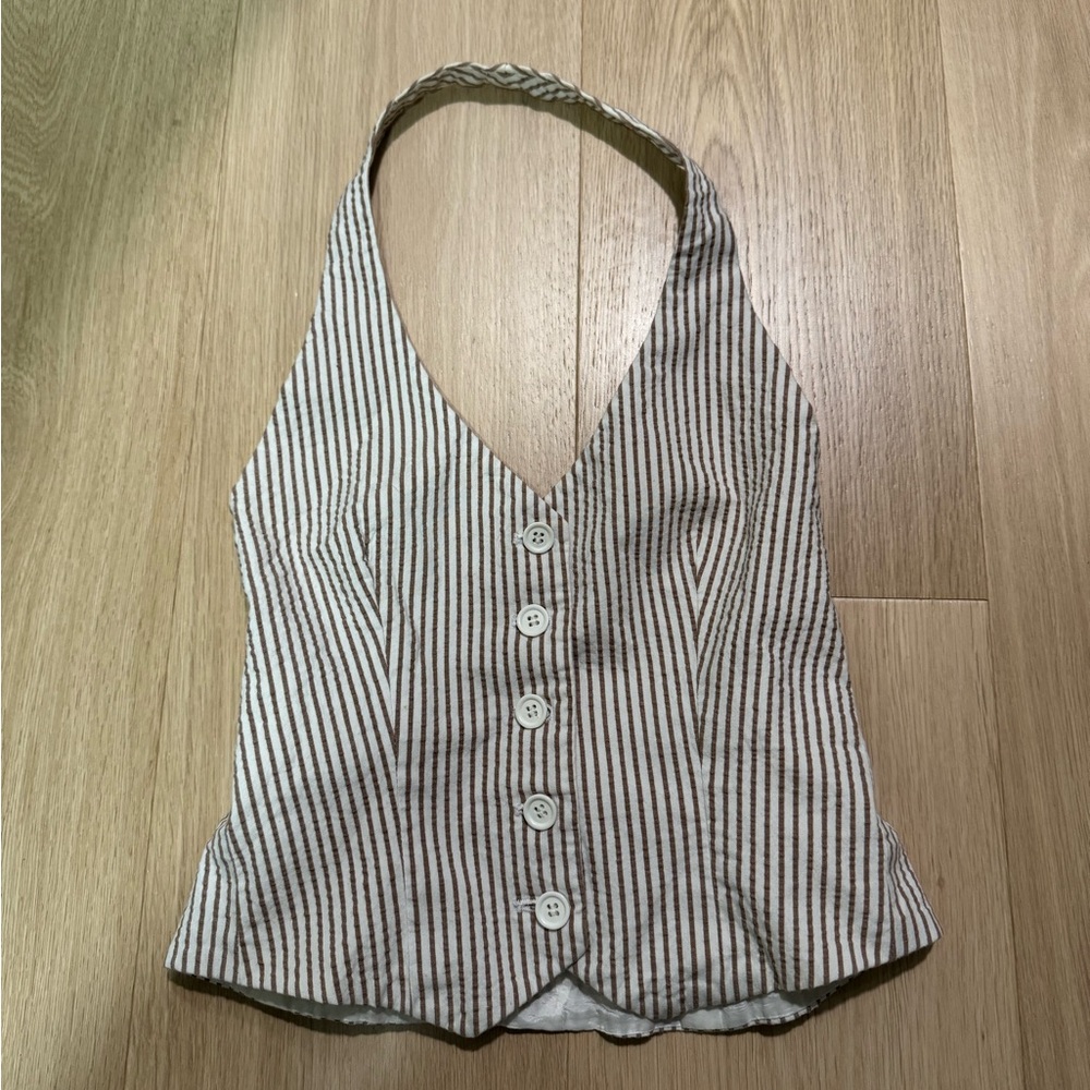 SOLD BCBGMAXAZRIA backless halter vest